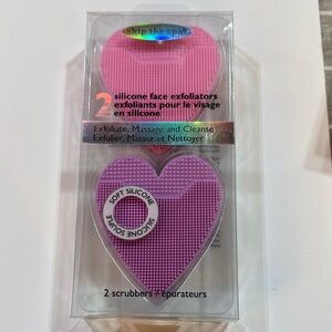 Silicone Face Exfoliators - Pink and Purple